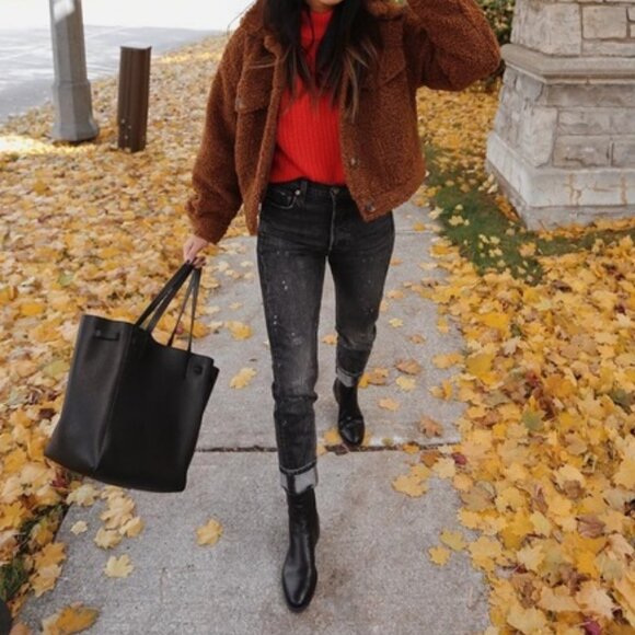 Stuart Weitzman Sleek Black Leather Booties - Picture 3 of 11